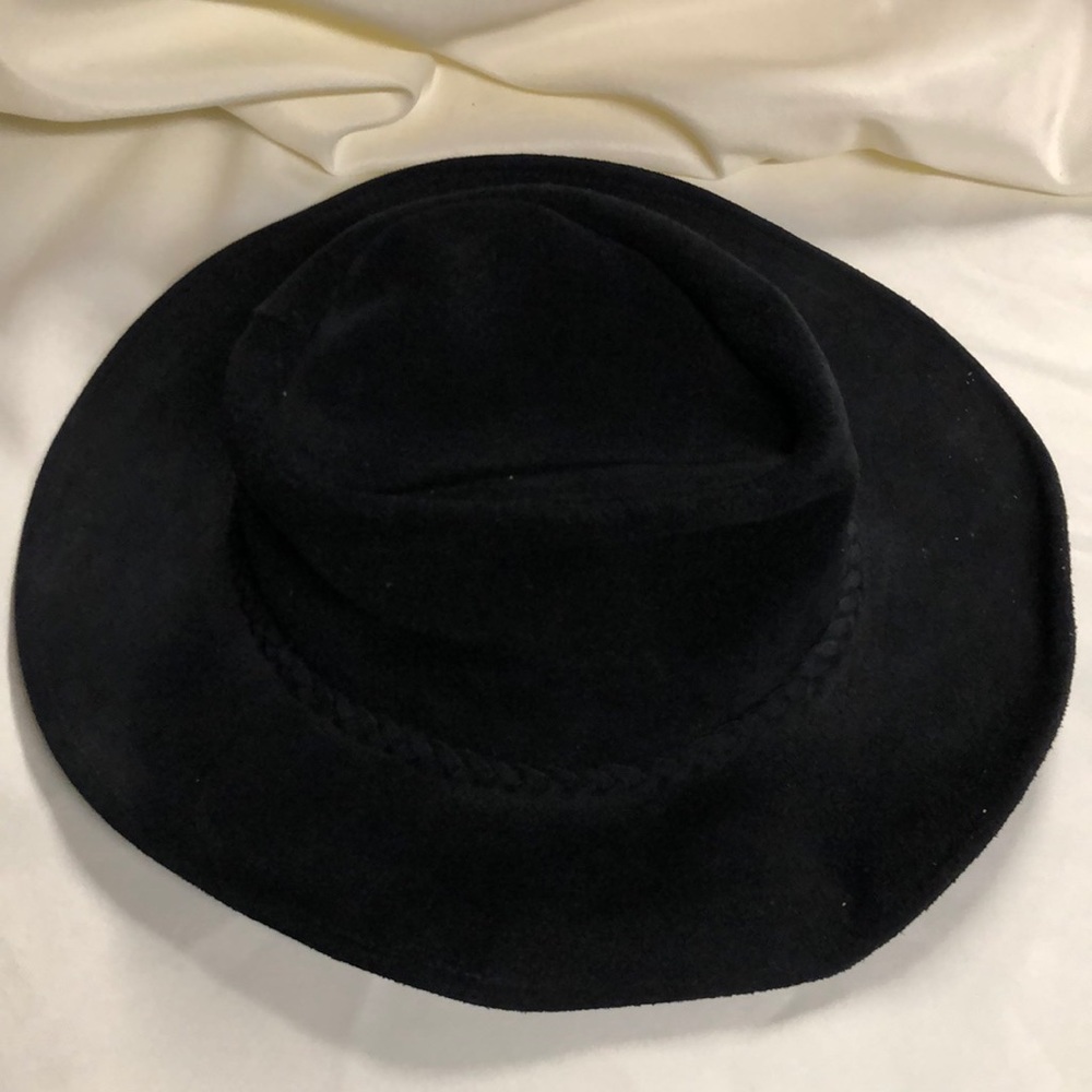 Minnetonka Mens medium hat